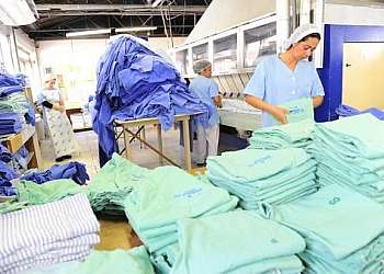 Lavagens de uniformes industriais